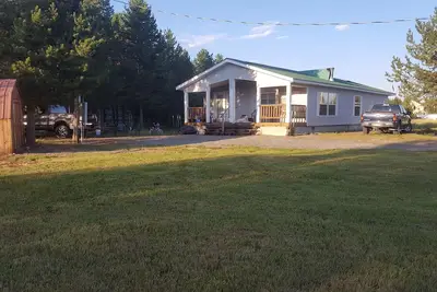Image de Location très ample et confortable dans le magnifique parc de l'île! Pêcheur et familial!