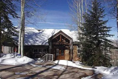 Image de Grande maison de famille sur l'avenue Adams - Grands ski-in / out (203151-1719)