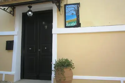 Image de Villa privée familiale avec vue imprenable \/ 3 étages