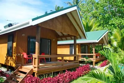 Lyas Bungalow 2 - La meilleure plongée en apnée de l'autre côté de la route