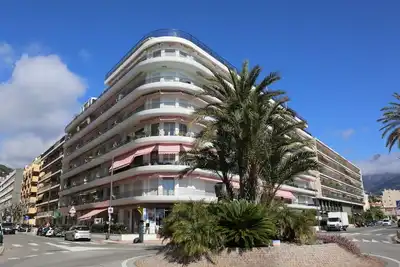 Image de Immeuble face mer, appartement lumineux entre Monaco et l’Italie