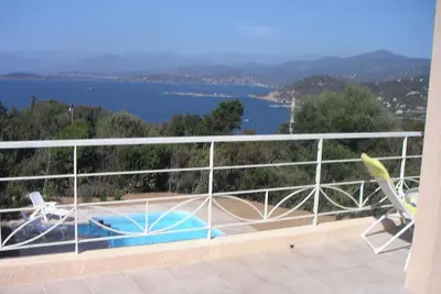 Image de Grande villa récente avec piscine pour 10\/11 max avec vélos et kayaks.