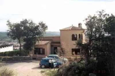 Image de Villa indépendante avec de superbes vues sur la mer et les collines