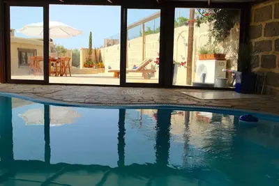 Image de Charmante Villa Détente en Vignoble avec Piscine Chauffée