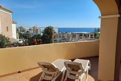 Image de Appartement de vacances à Nerja avec vue mer et montagne