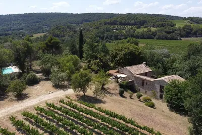 Image de Mas en pierre avec piscine proche de Vaison-La-Romaine et du Mont Ventoux