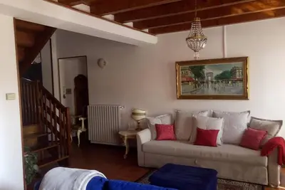 Image de appartement au bord du lac