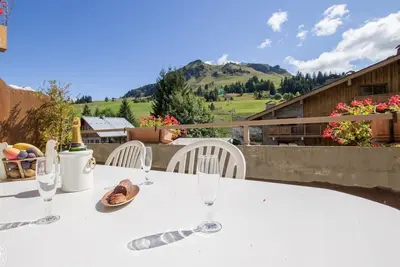 Image de Appartement spacieux, à 5 mn à pied des pistes de ski alpin