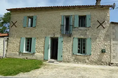 Image de Ancien chalet en pierre rénové avec soin