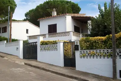 Image de Dans L 'Escala, Riells. Hutg-013286