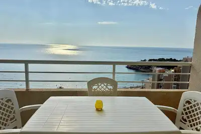 Image de Apolo 2d - Appartement face Ă la mer avec de belles vues et de grandes terrasses