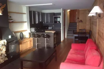 Image de Beau duplex ski aux pieds proche des commodités, superbe vue plein sud
