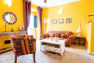 Image de Maison de ville d'inspiration marocaine magnifiquement restaurée dans le centre historique de Lagos