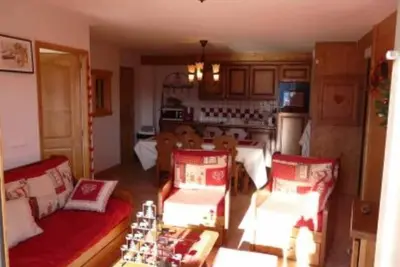 Image de Superbe appartement 60m2 dans chalet 4**** piscine chauffée, Wifi