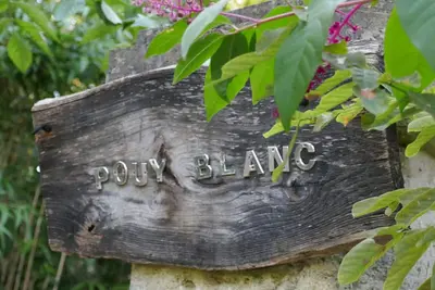 Image de une vraie maison de famille, 11 Chambres, entourée d’un exceptionnel jardin
