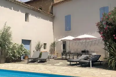Image de Paire de belles maisons de village avec piscine privée 6 chambres 4 salles de bain Wifi Freesat Tv