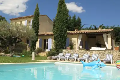 Image de Villa provençale avec piscine entre Gorges du Verdon et Méditerranée