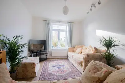 Image de Populaire 3 Chambre Double Chambre Disponible