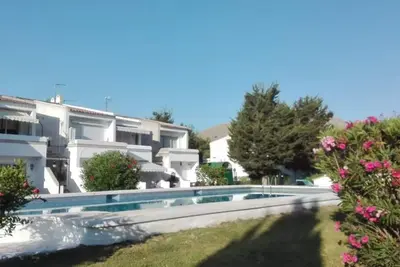 Image de Rez de chaussée avec jardin et barbecue, à 5 minutes de la plage