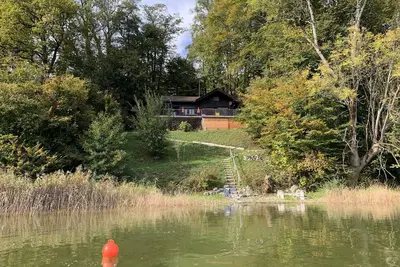 Image de Des vacances fantastiques dans un chalet au bord du lac!