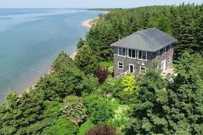 Image de Fantastique maison d'artiste 4 1/2 étoiles en bord de mer au Cap-Breton
