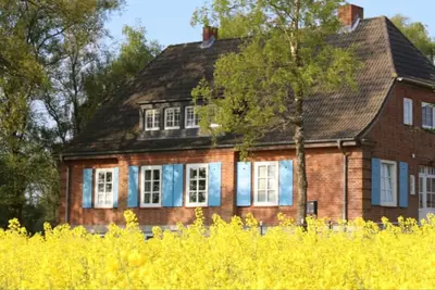 Image de Maison de campagne idyllique, endroit calme, familial, près de la mer Baltique.
