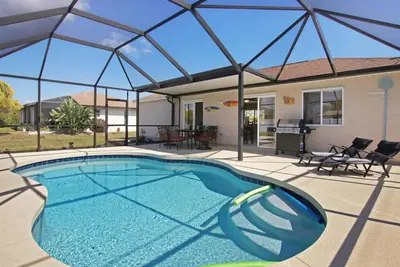 Image de Summertime Vacation Villa à Port Charlotte en Floride avec piscine chauffée