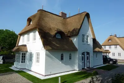 Image de Bi de Diek West - chaume maison jumelée, un rêve en blanc!