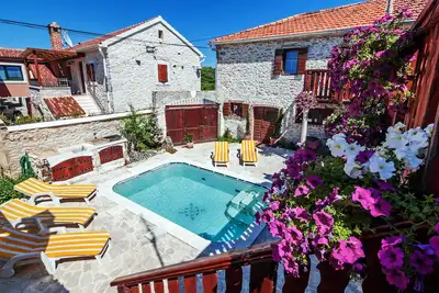 Image de Tres Bel Appartement Studio Pour 2-4 Pers. Avec  Piscine À 200 m De La Plage