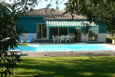Image de Maison Avec Piscine Chauffee, Pleine De Charme, Calme, Sans Vis A Vis 6\/7 Pers