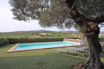 Image de Villa T4 - 6\/8 personnes - Piscine privée - Climatisation - Wifi - Jardin - Sainte Maxime -. . .
