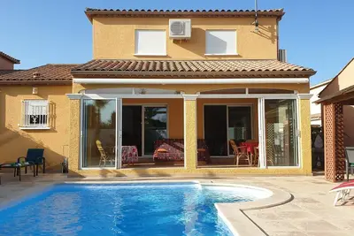 Image de Cap D'Agde Villa 4* climatisée et piscine privée accueillant 8\/10\/12 vacanciers