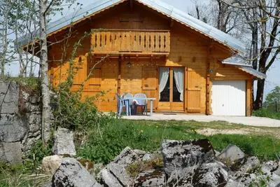 Image de Chalet détente à la montagne idéal pour randonner et skier, Wifi