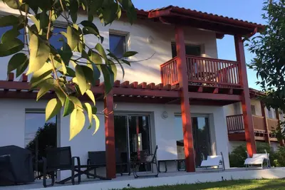 Image de Maison Ciboure 4 personnes avec Parking privé à 10 mn à pied de la plage