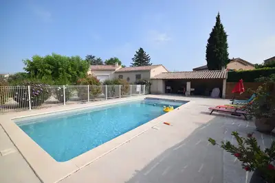 Image de Villa de vacances climatisée a Mazan avec piscine privee sur terrain de 3000m