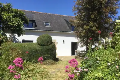 Image de maison de charme au calme proche du Gr 34 et de la côte sauvage