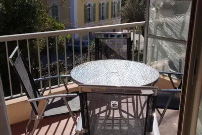 Image de appartement T2, premier étage résidence avec parking privé