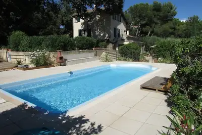 Image de Avignon-Villeneuve-Festival - Jolie maison, piscine, beau jardin! jsq 7 pers.
