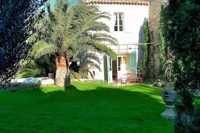 Image de Maison de vendangeurs  typique du languedoc  avec piscine