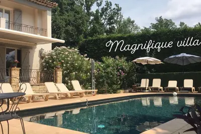 Image de Magnifique maison familiale climatisée \/ piscine chauffée\/calme\/proche mer\/lac