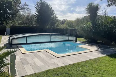 Image de Maison avec Piscine Chauffée Privée Proche St Emilion