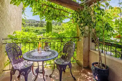 Image de Gite dans maison provençale au cœur du parc naturel du Luberon, proche d'Avignon