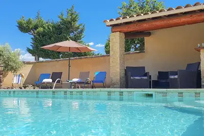 Image de Prestations Luxueuses - Mas en Provence **** Piscine privée et sécurisée