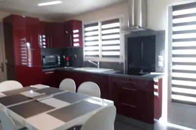 Image de petite maison aux portes de l île
