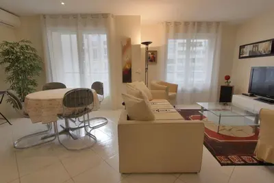 Image de 3 pieces classé 4 *- 4 pers - centre ville - plage 300 m