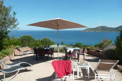 Image de Appartement Galéria 2 Vue panoramique sur mer et montagne village calme