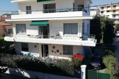 Image de Appartement de charme au cap d'antibes dans maison