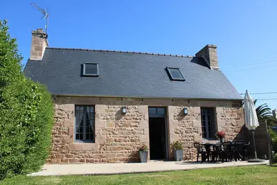 Image de jolie maison bretonne proche du centre de Trégastel