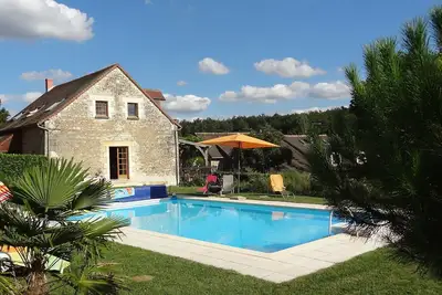 Image de Domaine des Petites Minaudières, piscine, idéal familles & amis, nature et calme
