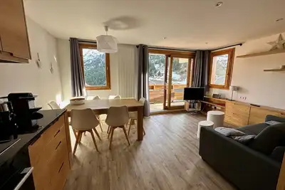 Image de Luxueux 3p, superbe vue sud, en bord de piste